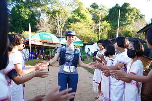 BIB: 2121
                            <button type="button" onclick="openModal(18981123)" class="btn btn-primary btn-sm float-right btn-popup" data-toggle="modal" data-target=".modal-high-quality">
                        <i class="fas fa-shopping-cart"></i> Add to Cart
                    </button>
                                            <button type="button" onclick="isThisMe(18981123, true)" class="btn btn-success btn-sm float-right btn-popup btn-isme hidden" data-toggle="tooltip" data-placement="bottom" title="นี่คือรูปของคุณใช่ไหม คลิกที่นี่เพื่อเอาเข้าอัลบั้ม">
                        <i class="fas fa-plus"></i> Add to album
                    </button>
                    <button type="button" onclick="isThisMe(18981123, false)" class="btn btn-warning btn-sm float-right btn-popup btn-isnotme hidden">
                        <i class="fas fa-ban"></i> Remove from album
                    </button>